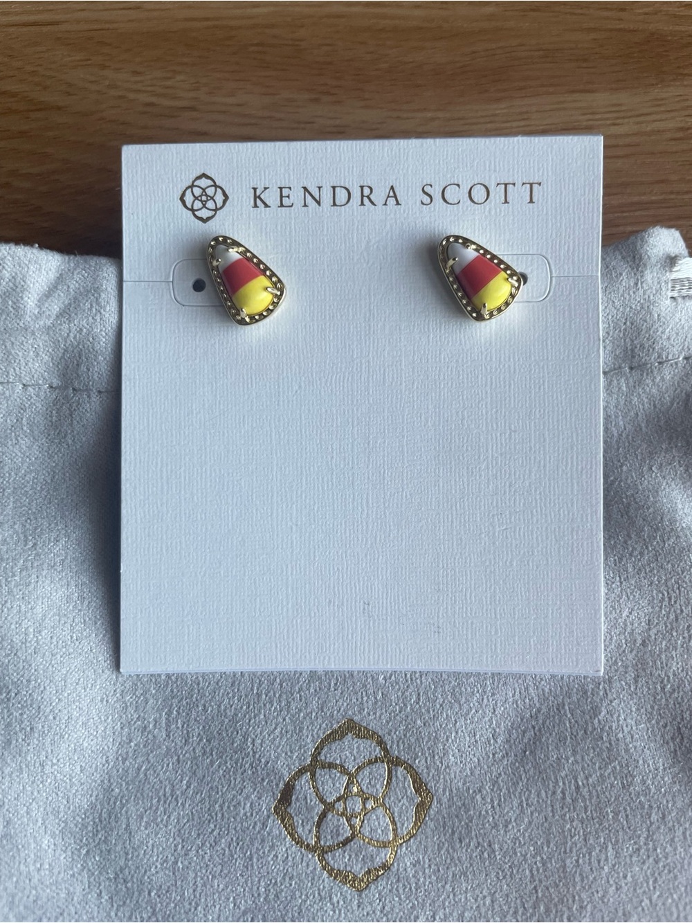 Kendra Scott Candy Corn Stud Earrings 🎃